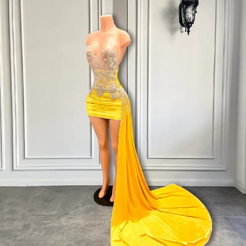 Get The Latest Trends Elegant Sweetheart Luxury Beaded Women Birthday Party Gowns Sweetheart Black Girls Yellow Velvet Short Prom Dresses