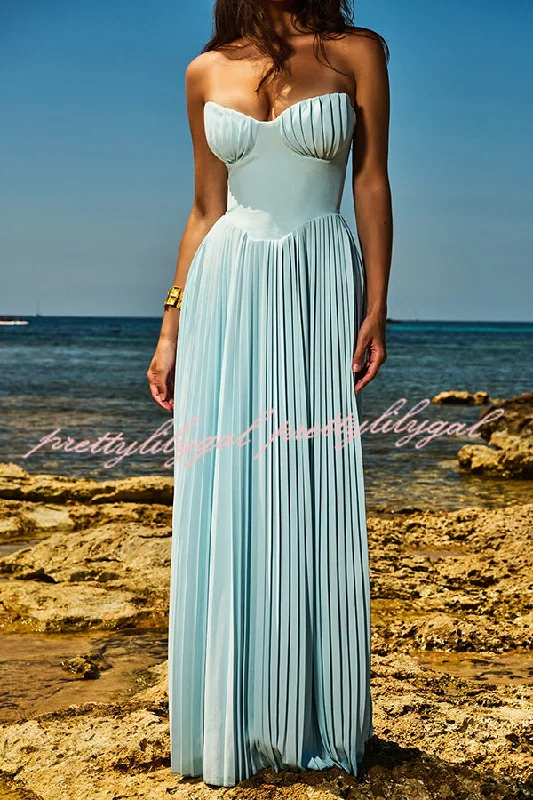 Latest Fashion Romantic and Elegant Pleated Strapless Maxi Dress