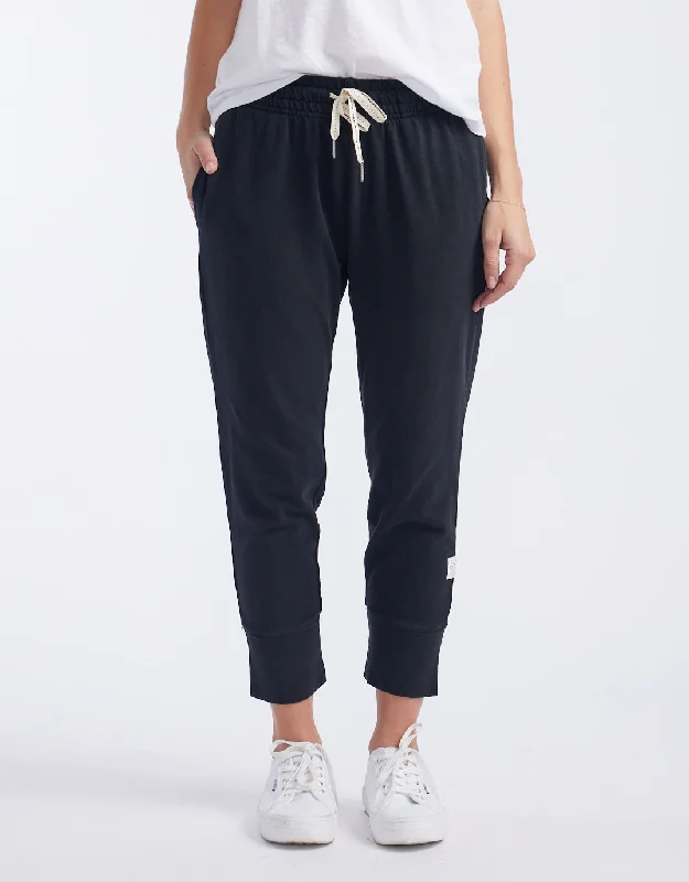 Best Sellers 3/4 Brunch Pants - Black