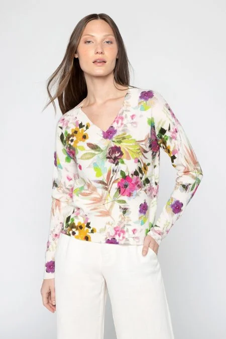 Chic And Trendy Kinross Cashmere Floral Vee