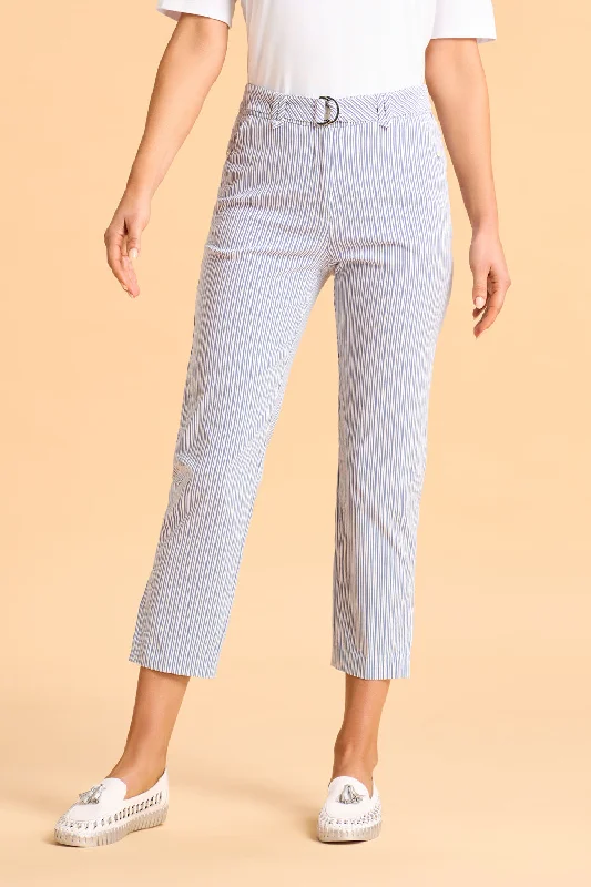 Women’s Trendy Outfits Seersucker Stripe Capri Pant - Navy & White Stripe