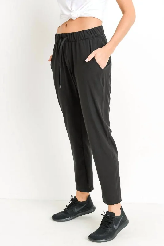 Vibrant Femme Fashion Essential Drawstring Jogger In Black