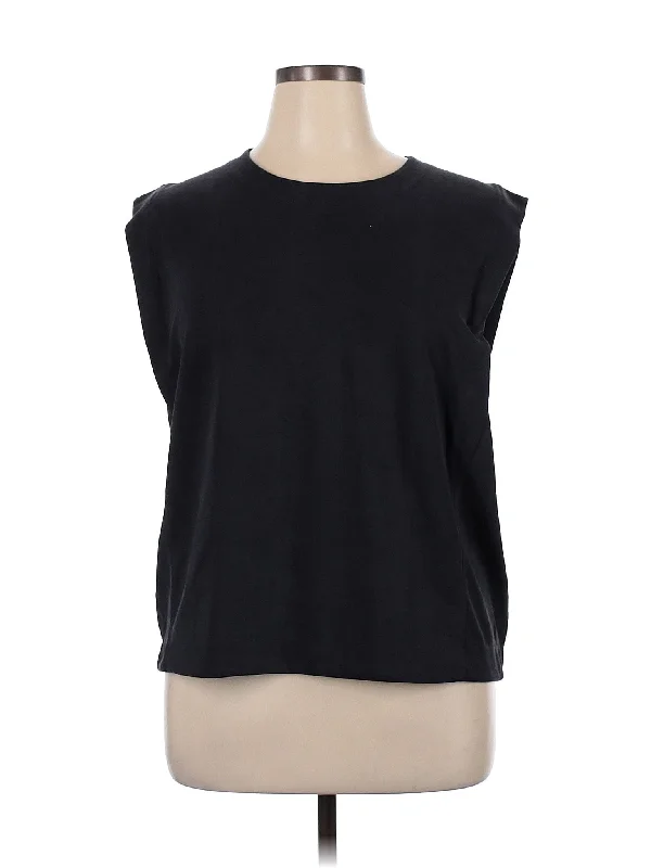 Signature Style Essentials Sleeveless Top