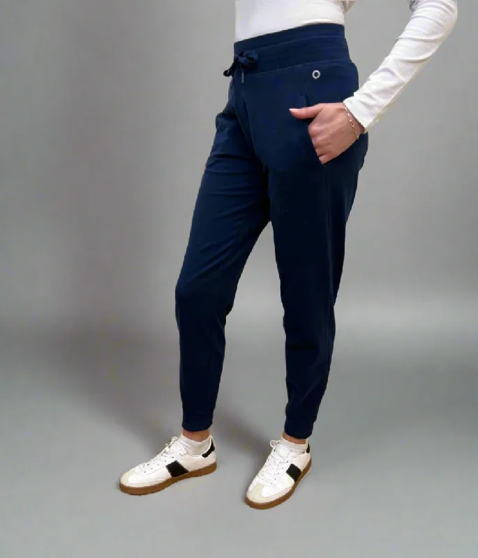 Trendy And Individual Women's Fashion Navy Good Move Joggers