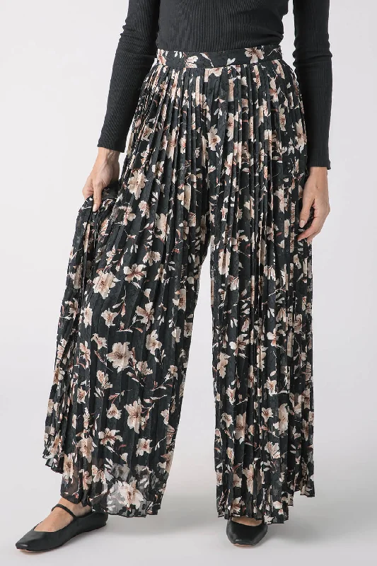 Elegant Attire For The Modern Lady By Together Floral Pleated Pants