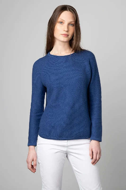 Chic Style, Always In Vogue Kinross Cashmere Diagonal Textured Boatneck