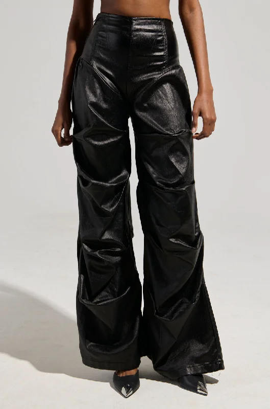 Fashion-forward Women’s Clothing MIXED MESSAGES FAUX LEATHER PANT