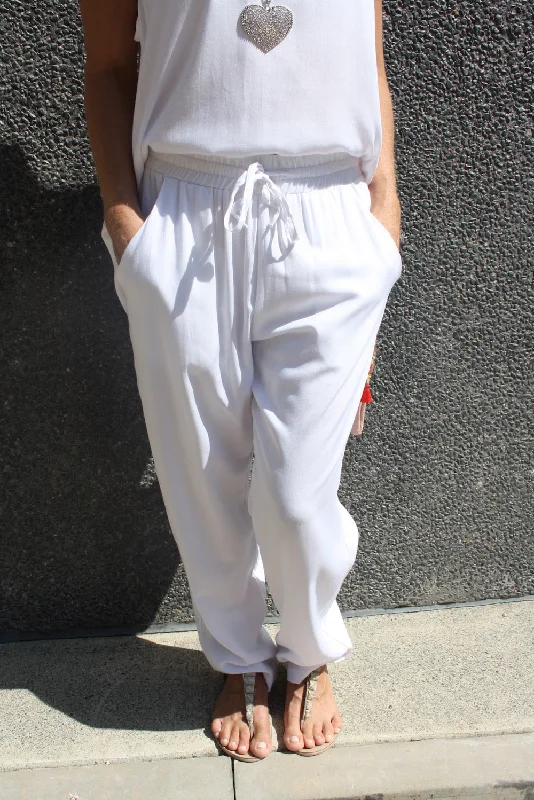 Modern Women’s Fashion with Vintage Touches Marina Mirage Elastic Long Pant In White