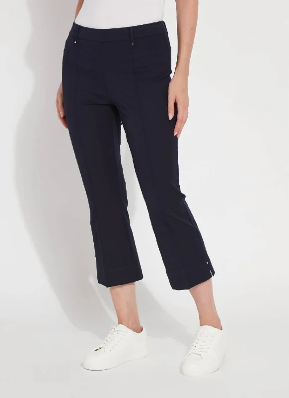 Chic Casual Wardrobe Essentials Cropped Amanda Bootcut Pant In True Navy